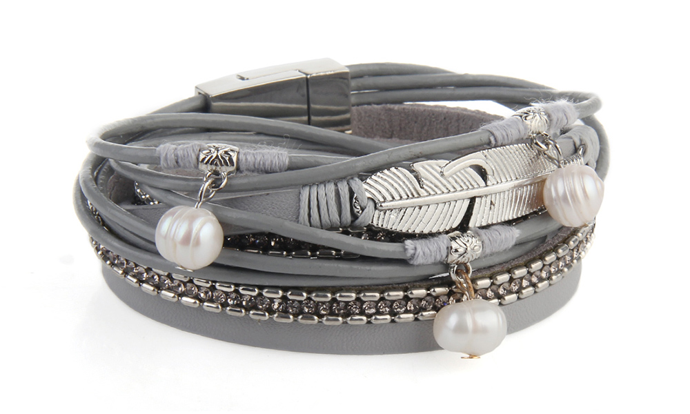 Hot Selling New Fashion Summer Wind Personality Multilevel Cowhide Pearls Feather Bracelet